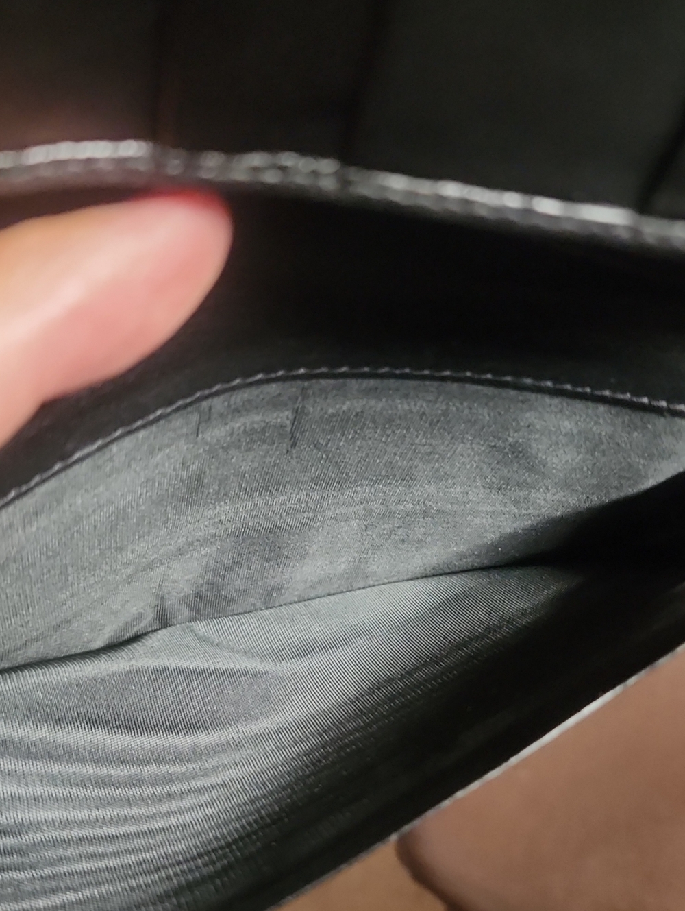 Celine Black Leather Bifold Wallet with Embossed Crest Euc - Picture 6 of 15